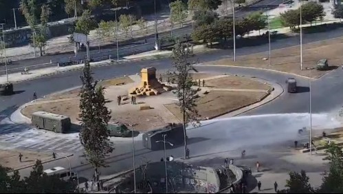 Manifestación en sector de Plaza Italia: Hay desvíos de tránsito y cierre de estaciones de Metro