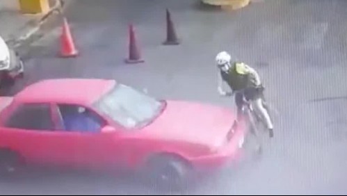 Video muestra atropello a carabinera por parte de conductor que se daba a la fuga