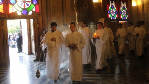 Con aforo y permisos: Gobierno cede ante la Iglesia y permite las misas con fieles en Fase 2