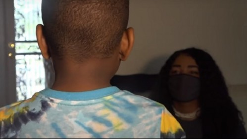 Investigan a maestra de jardín infantil por obligar a niño a sacar sus propias heces del baño