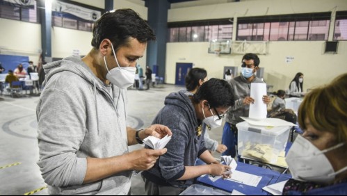 Elecciones de abril: vocales de mesa serán vacunados a partir de la próxima semana