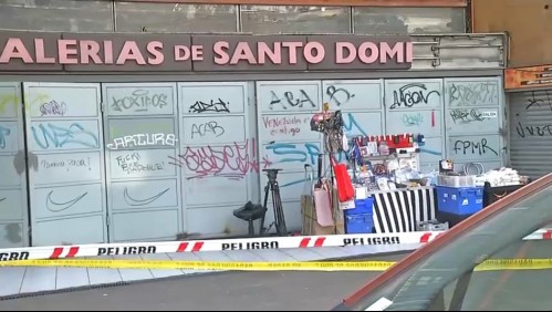 Delincuentes asaltan galería en el centro de Santiago: Locatario resultó herido a bala