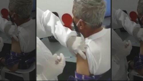 Escándalo por falsa inoculación: adulto mayor es vacunado con una jeringa vacía en Colombia