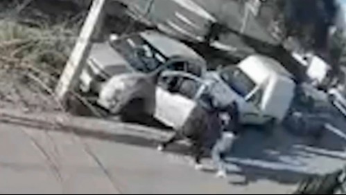 Madre que entregó a su hijo a la policía por robo auto: No quiero que vaya al Sename