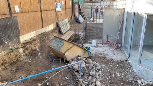 Caída de soporte de una grúa deja un lesionado en Independencia