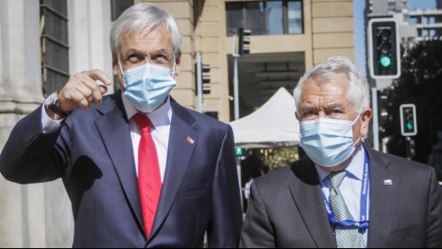 Expectación por reunión Paris-Piñera en La Moneda: se esperan más restricciones a los permisos