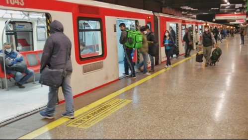 Metro anuncia cambios en su horario de funcionamiento tras adelantarse el toque de queda