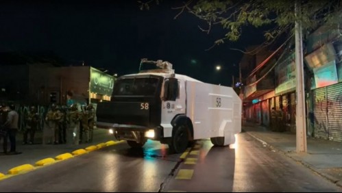Sorprenden a 67 personas en fiesta clandestina en Quinta Normal: Hay carabineros lesionados