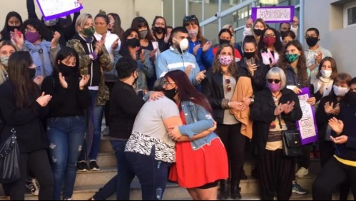 Padre violó a su hija por 13 años, la dejó embarazada y ahora es condenado: 'Me siento liberada'