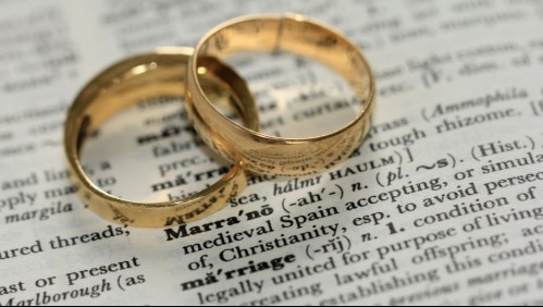 Un padre quiere casarse con su propio hijo y pide eliminar el incesto como delito de las leyes