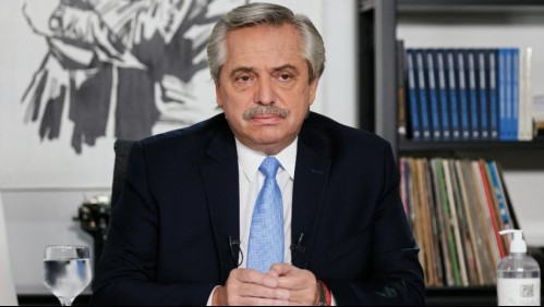 Endurecen toque de queda y cierran escuelas en Buenos Aires para frenar ola de coronavirus