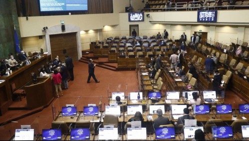 Tercer retiro del 10%: Cámara aprueba el proyecto y lo despacha al Senado