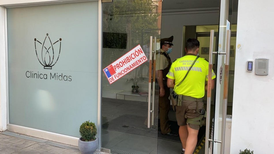Detienen a 19 personas en clínica estética de Providencia: Una paciente había sido operada Detienen a 19 personas en clínica estética de Providencia: Una paciente había sido operada