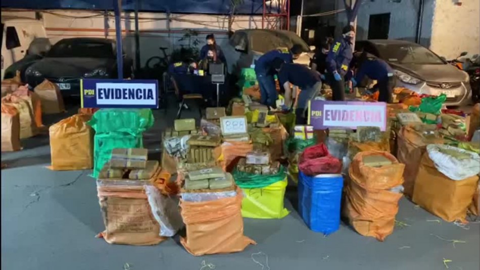 Decomisan tres toneladas de cocaína y marihuana: droga era transportada en un camión betonero Decomisan tres toneladas de cocaína y marihuana: droga era transportada en un camión betonero