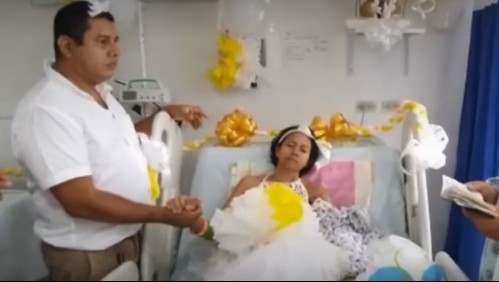 Mujer con cáncer terminal se casa en hospital: 'Ella y su compañero recibieron esa bendición'