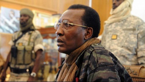 Muere el presidente de Chad tras resultar herido en enfrentamiento militar