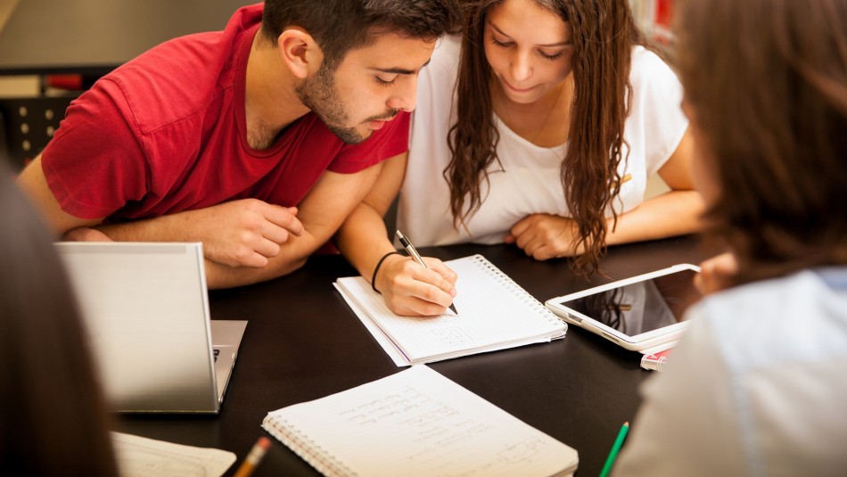 becas-de-educacion-superior Becas de educación superior: Revisa los beneficios que pueden obtener los estudiantes