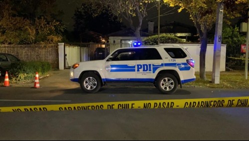 Asaltan casa de general en retiro de Carabineros: Vehículo de seguridad se volcó en persecución