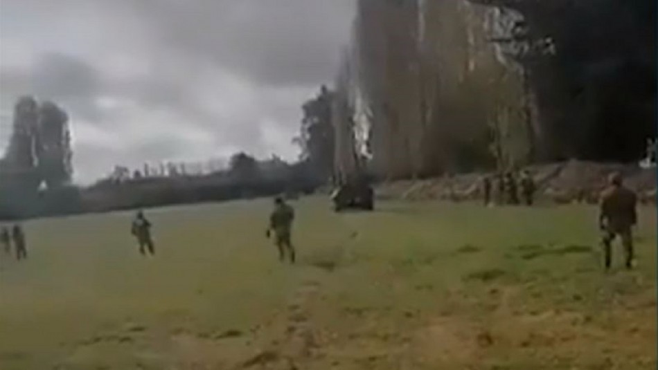 6 comuneros mapuche detenidos en Nueva Imperial: Hubo un herido con lesión ocular 6 comuneros mapuche detenidos en Nueva Imperial: Hubo un herido con lesión ocular