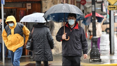 Posibilidad de lluvia en Santiago se concentra en este domingo