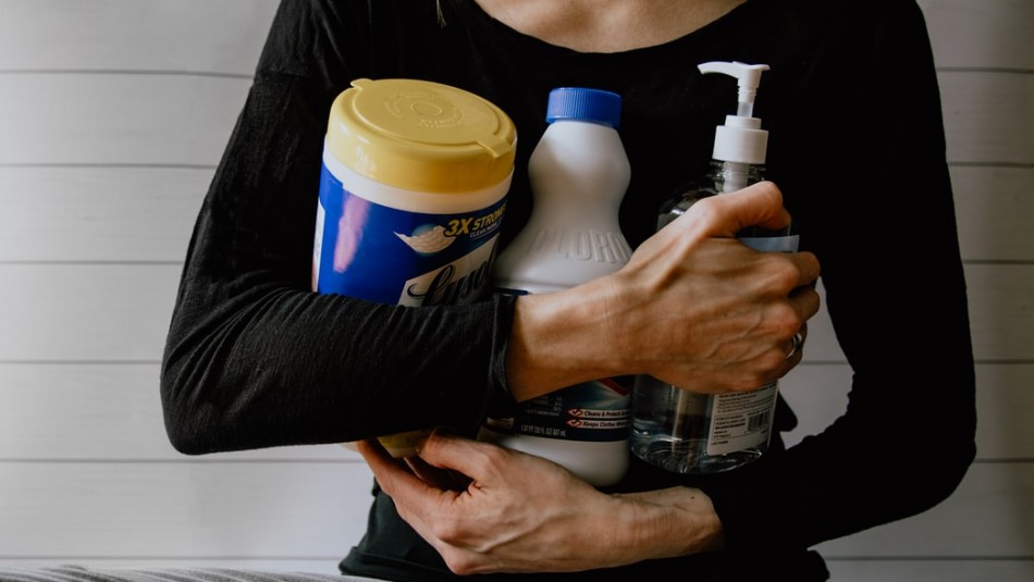 ¿En crema, en spray o en polvo? Conoce cuál limpiador debes usar en cada superficie ¿En crema, en spray o en polvo? Conoce cuál limpiador debes usar en cada superficie