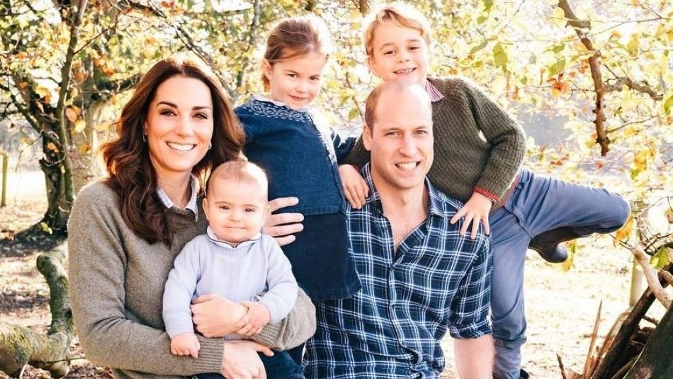 Kate Middleton cautiva en video con sus 3 hijos: Un día en familia con los duques de Cambridge Kate Middleton cautiva en video con sus 3 hijos: Un día en familia con los duques de Cambridge