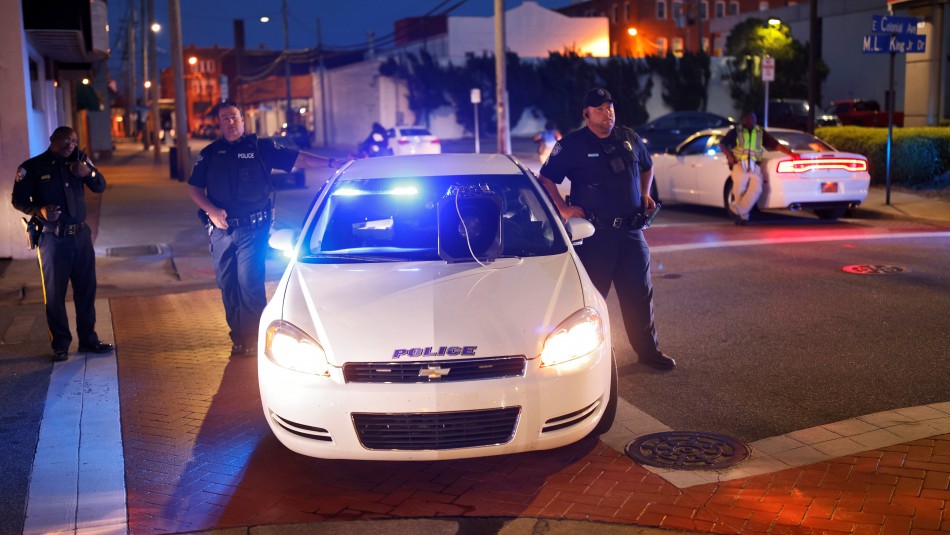 Hombre atrincherado en EEUU mata a cuatro personas: Entre ellas dos policías Hombre atrincherado en EEUU mata a cuatro personas: Entre ellas dos policías