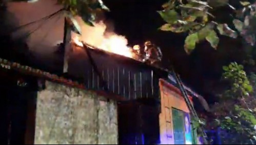 Incendio deja un muerto y dos viviendas afectadas en Los Ángeles