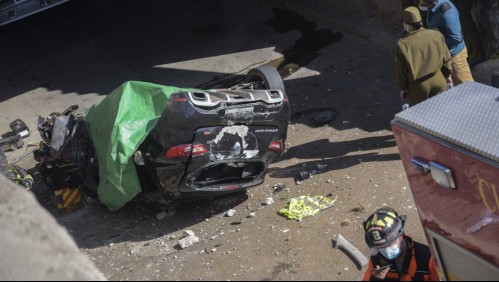 Video registra accidente en Viña: muere joven conductor tras caer a un paso bajo nivel