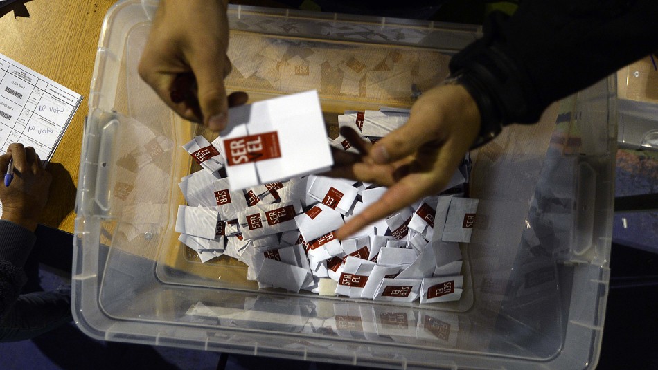Feriado irrenunciable en días de elecciones es aprobado por Comisión de Trabajo de la Cámara Feriado irrenunciable en días de elecciones es aprobado por Comisión de Trabajo de la Cámara