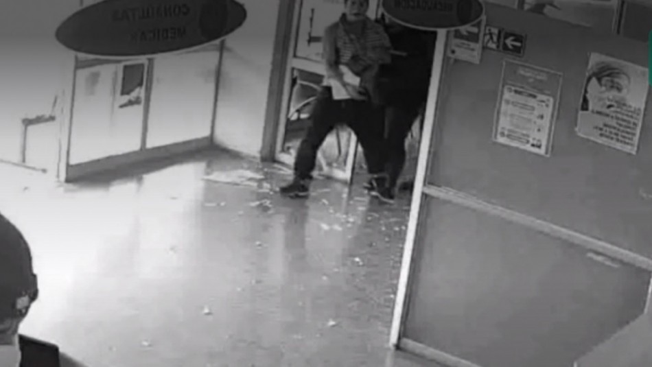 hospital-de-talagante Paciente que rompe ventanal y agrede a funcionarios en hospital de Talagante.
