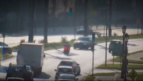 Video capta cinematográfica persecución a auto con encargo por robo donde viajaba Pablo Chill-E