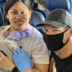 Bebé prematuro nace en pleno vuelo con rumbo a Hawai Bebé prematuro nace en pleno vuelo con rumbo a Hawai