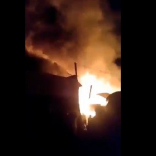 Registros del incendio que dejó siete viviendas destruidas en campamento de La Florida Registros del incendio que dejó siete viviendas destruidas en campamento de La Florida