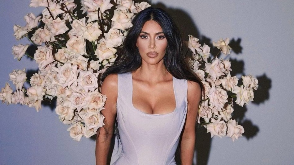 Kim Kardashian investigada por contrabando de estatua romana: ella niega los cargos Kim Kardashian investigada por contrabando de estatua romana: ella niega los cargos