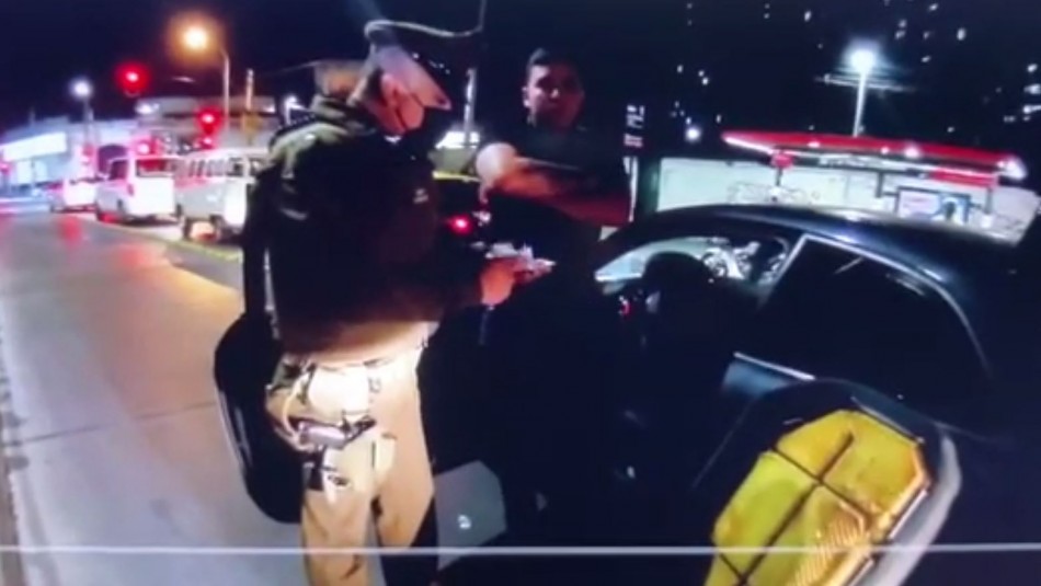 soborno-carabineros Joven quiso sobornar a carabinero con $95 mil para no ser detenido en toque de queda