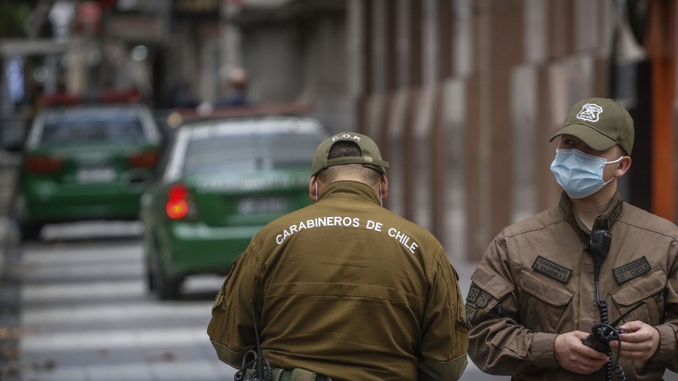 Femicidio en Renca: Agresor intentó quitarse la vida estrellando su vehículo contra una barrera Femicidio en Renca: Agresor intentó quitarse la vida estrellando su vehículo contra una barrera