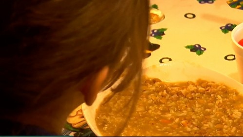 'Prefiero morir de hambre, pero mis hijos no': 104 escolares de Huechuraba sufren desnutrición