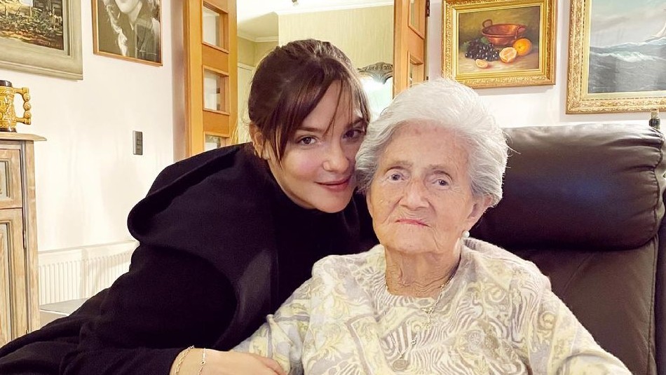 kel-calderon-y-su-abuela Kel Calderón y su abuela