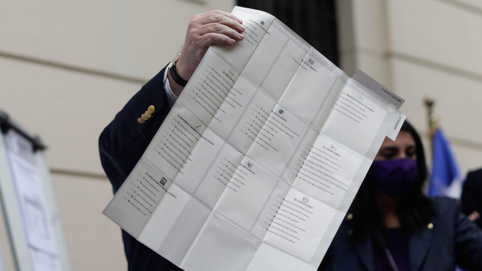 Megaelección 2021: ¿Por cuántos candidatos a constituyente tengo que votar? Megaelección 2021: ¿Por cuántos candidatos a constituyente tengo que votar?