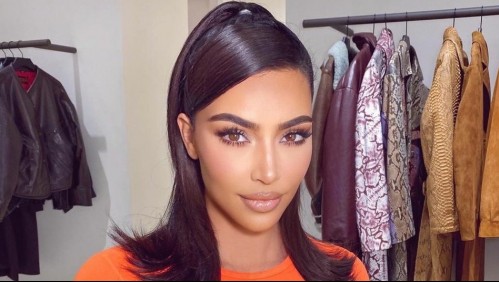 Kim Kardashian impone tendencia con icónico outfit retro: Así lució una mini falda de camuflaje