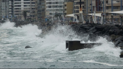 Emiten aviso por marejadas desde viernes a domingo: Revisa dónde se producirá el fenómeno