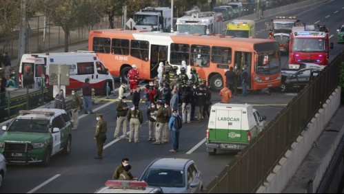 Robo y posterior choque de bus del Transantiago genera gran taco en autopista Vespucio Sur