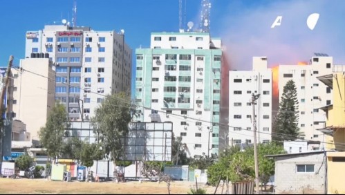 Israel derriba edificio en Gaza que albergaba a AP y Jazeera en ataque aéreo
