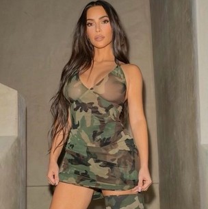 Kim Kardashian publica foto desde su mansión y confunden a amiga de Kris Jenner con su exesposo Kim Kardashian publica foto desde su mansión y confunden a amiga de Kris Jenner con su exesposo
