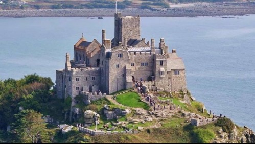 'Es una oportunidad única': Buscan vigilante para castillo medieval en medio de una isla