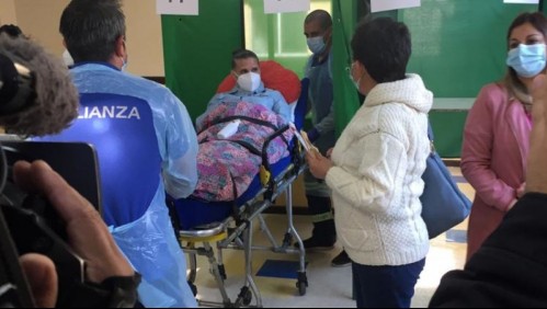 Mujer que lleva 18 años postrada asistió a votar en ambulancia en Temuco