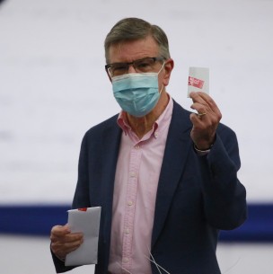 UDI proclama a Joaquín Lavín como su candidato presidencial UDI proclama a Joaquín Lavín como su candidato presidencial