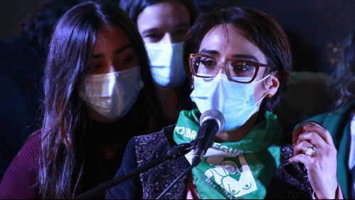 ¿Quién es Karina Oliva?: La frenteamplista que pasó a segunda vuelta buscando ser gobernadora RM