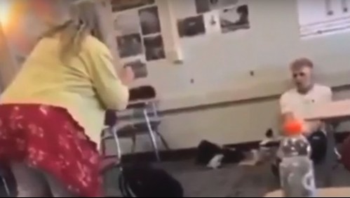 '¡Eres un imbécil!': Profesora insulta a alumno por no usar mascarilla y filtran video en redes
